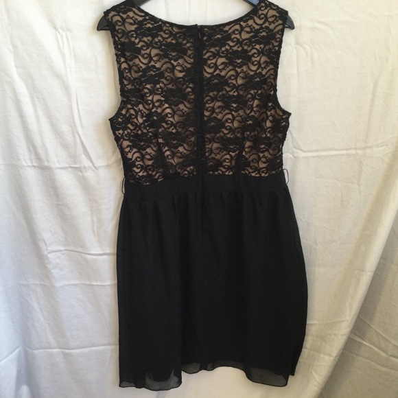 Reitman's Little Black Dress Lace 14 Petite (fits 38 ) - Picture 6 of 8